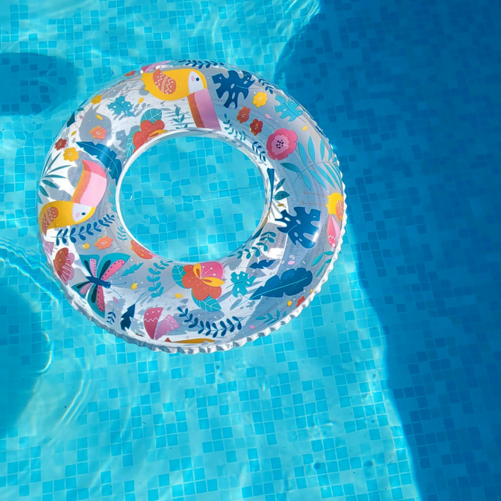 swimming pool circle float